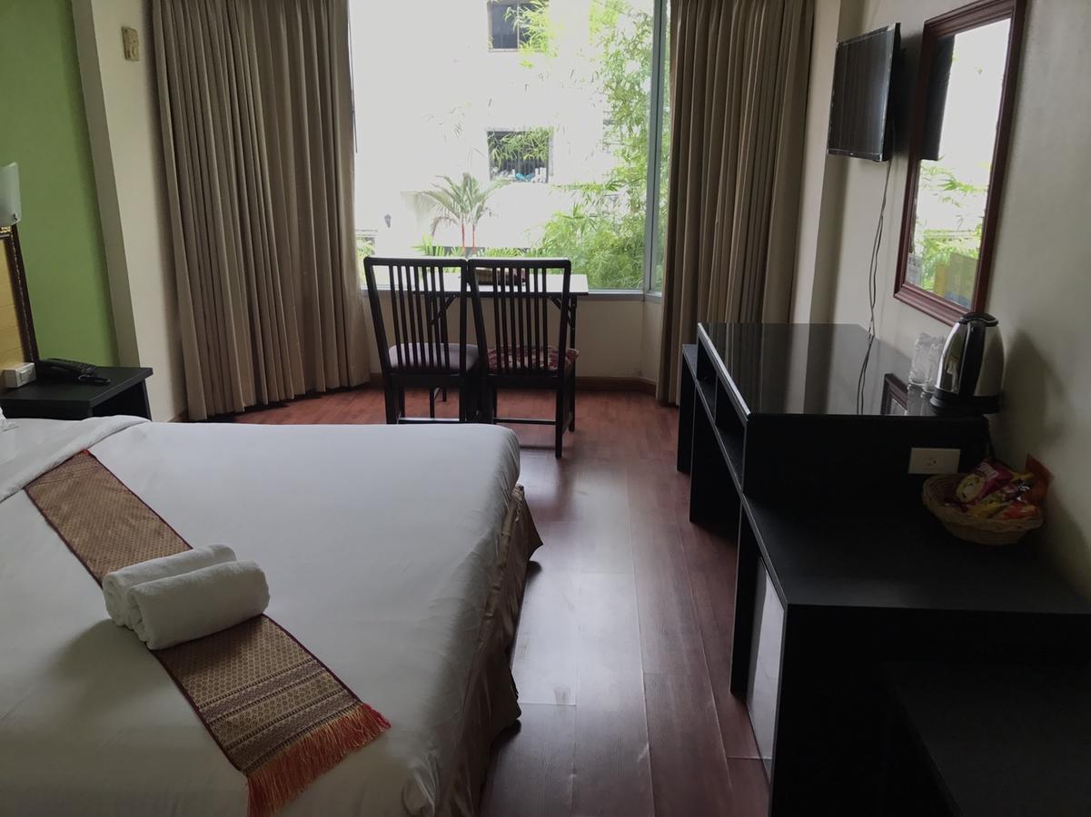 The Imperial Home Hotel Pak Kret Exterior foto