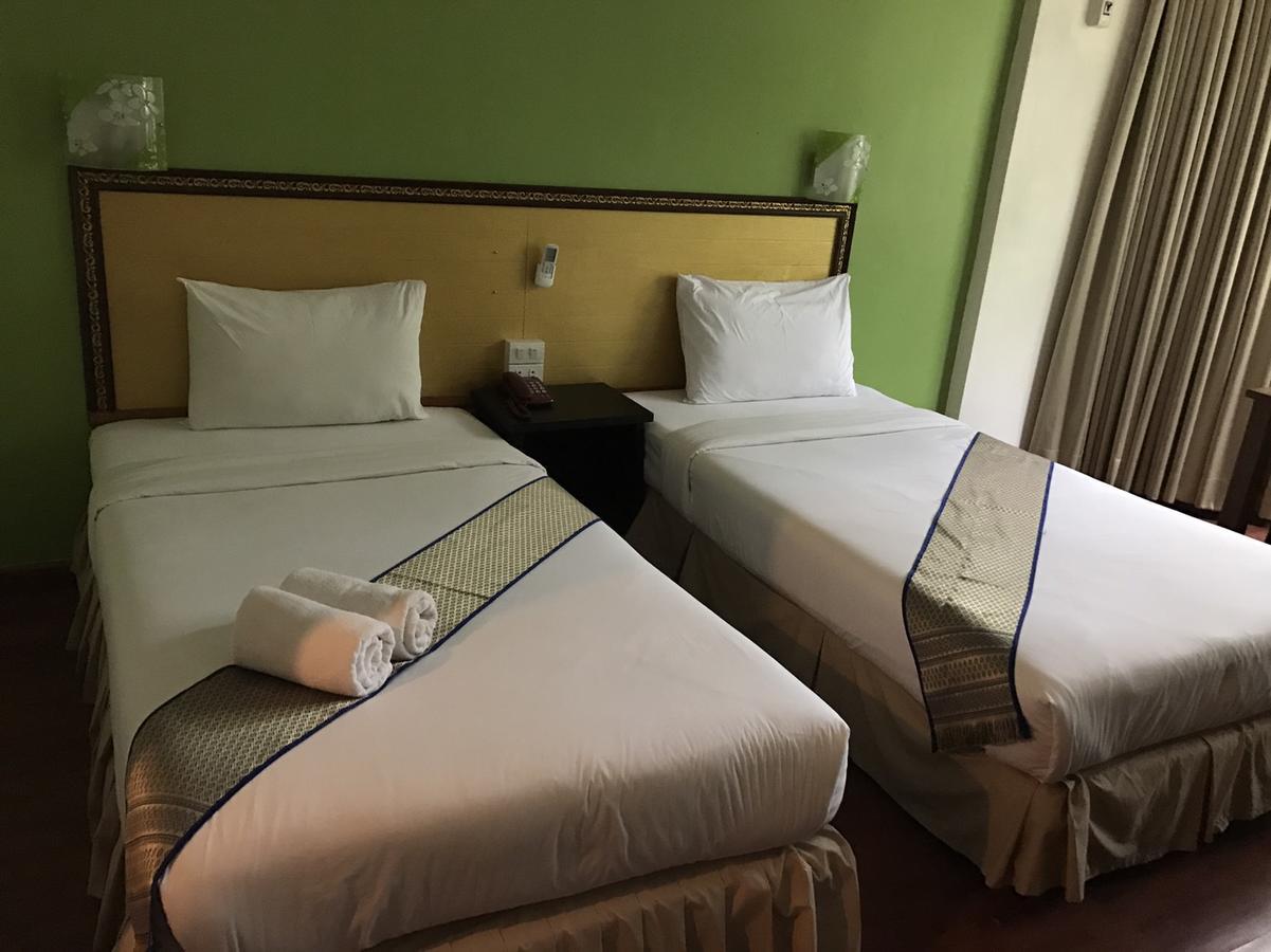 The Imperial Home Hotel Pak Kret Exterior foto