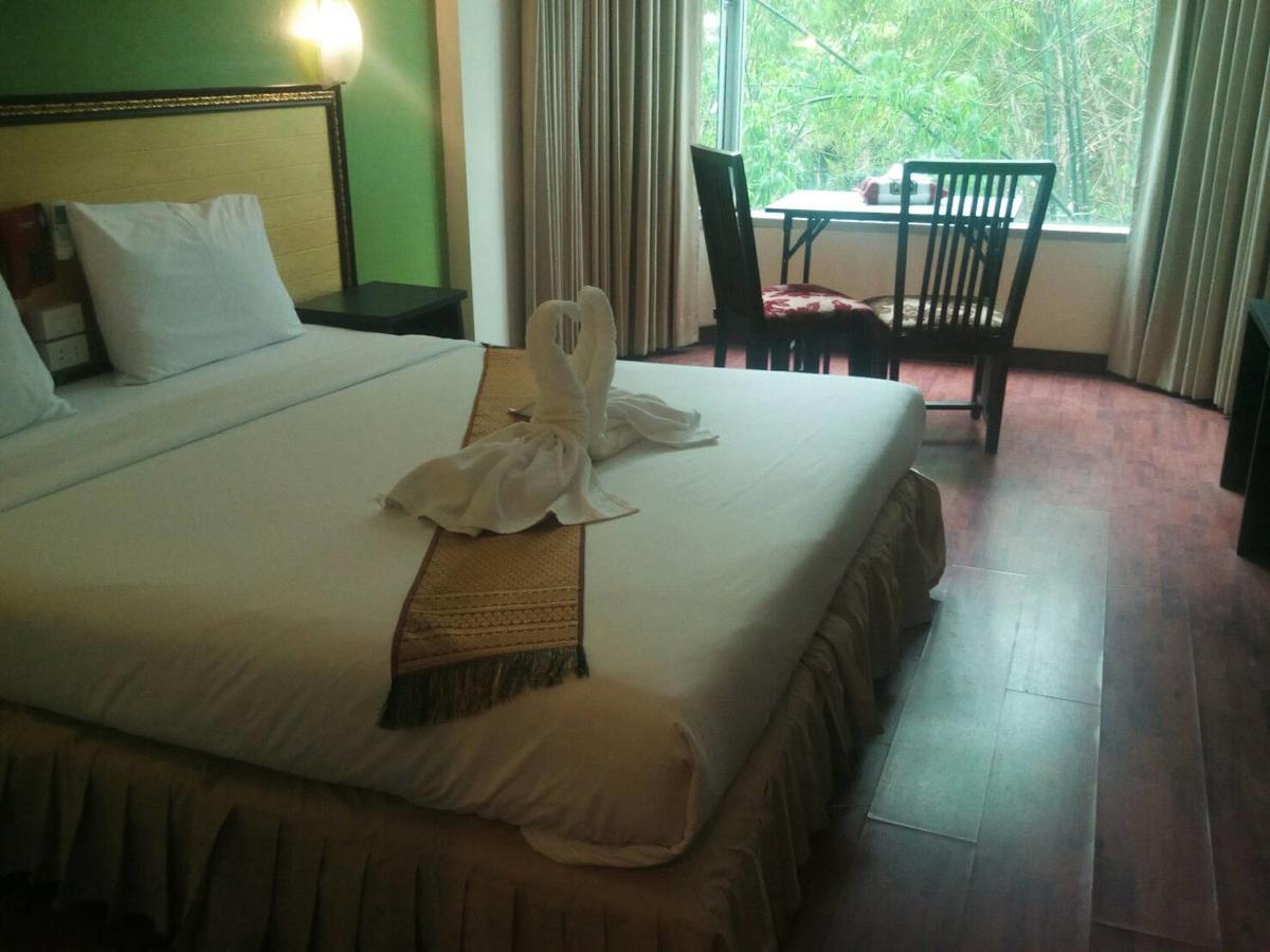 The Imperial Home Hotel Pak Kret Exterior foto