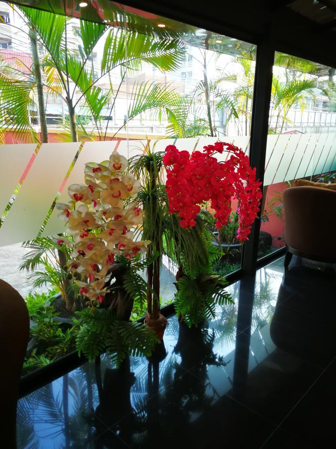 The Imperial Home Hotel Pak Kret Exterior foto